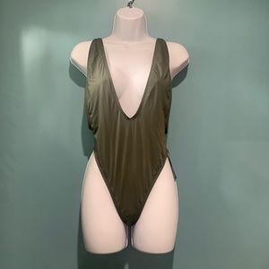 One piece bathing suit 🩱